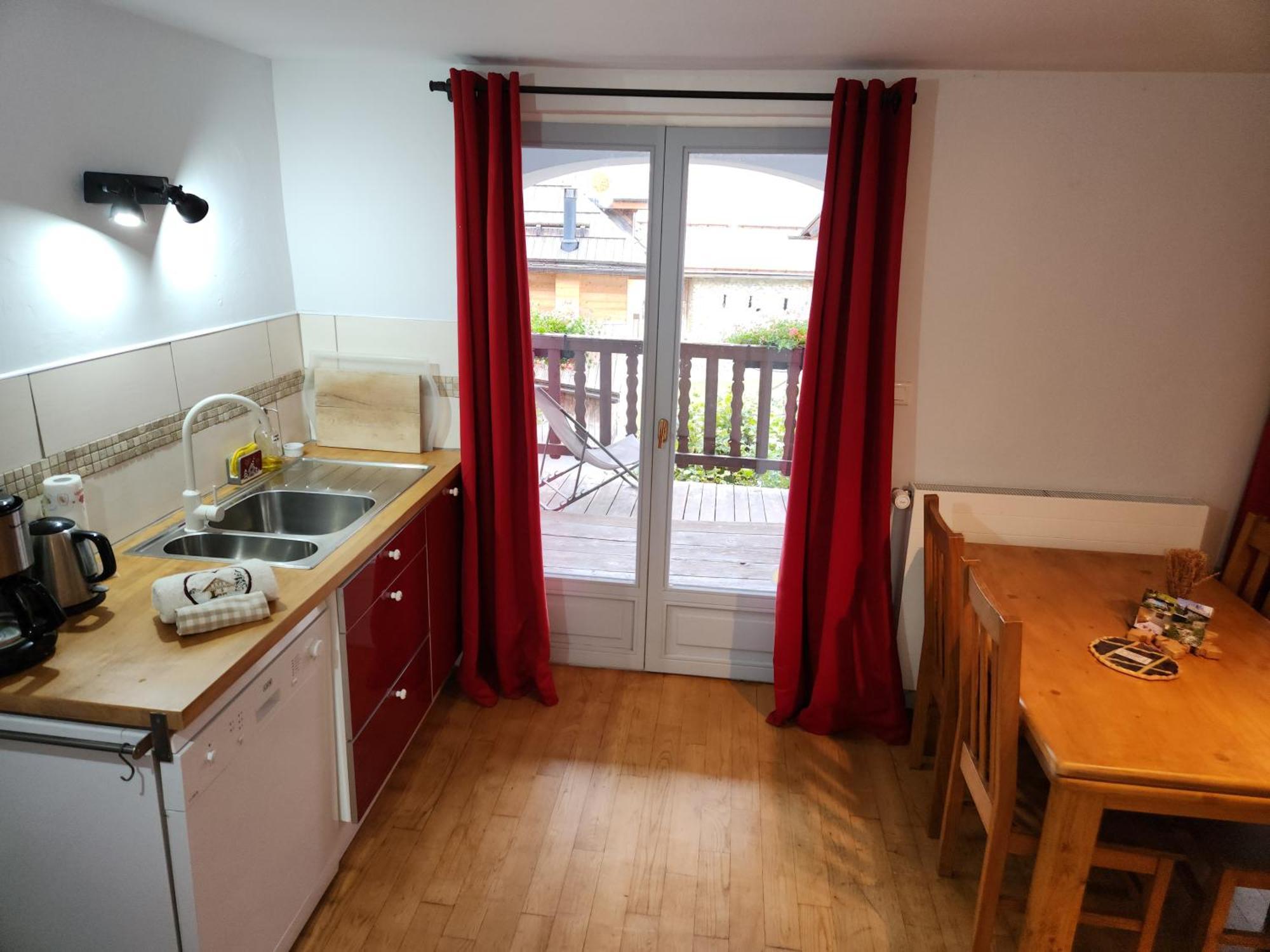 La Girandole Chambre D'Hotes Et Location D'Appartement آرفيو المظهر الخارجي الصورة