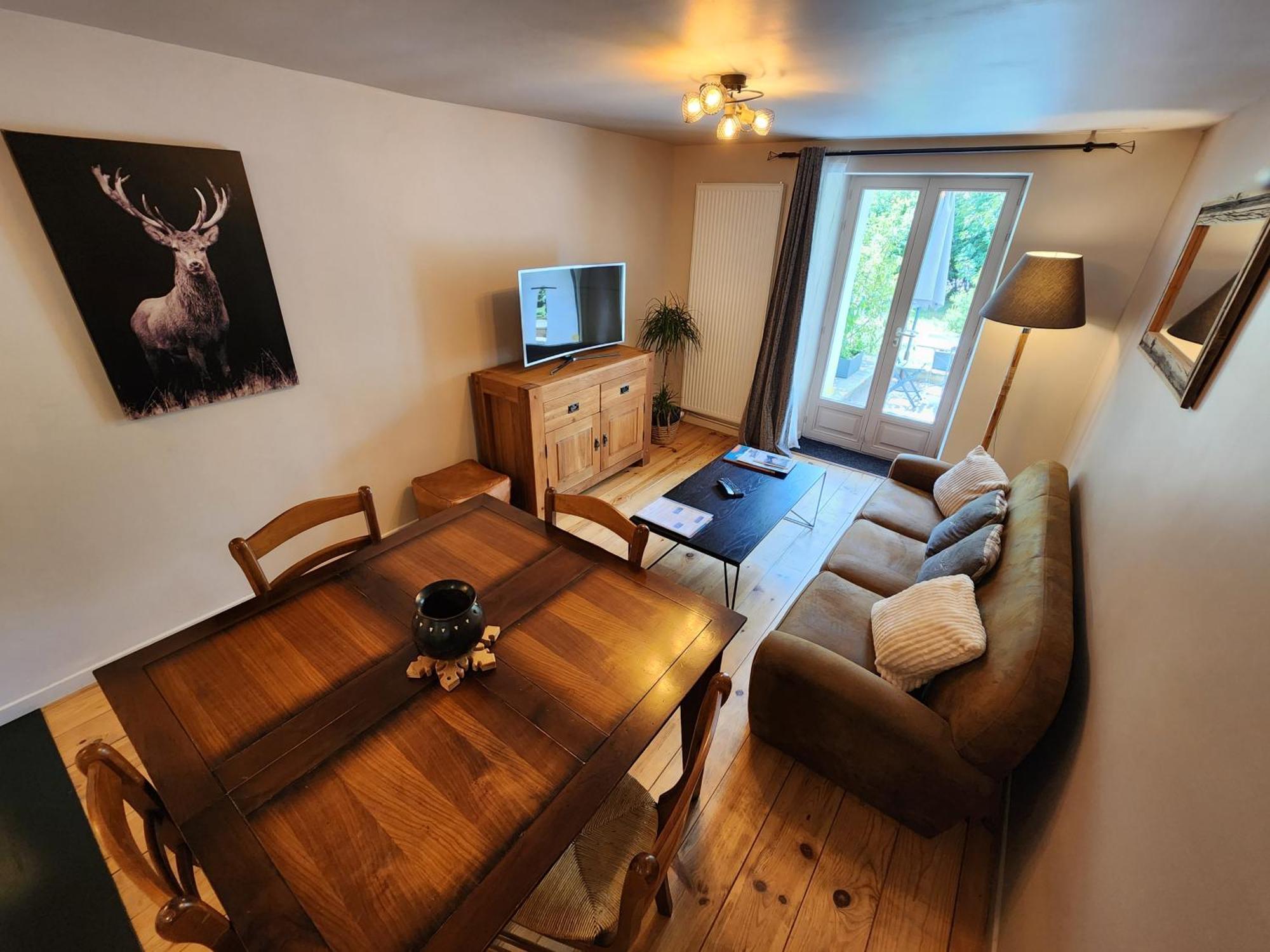 La Girandole Chambre D'Hotes Et Location D'Appartement آرفيو المظهر الخارجي الصورة